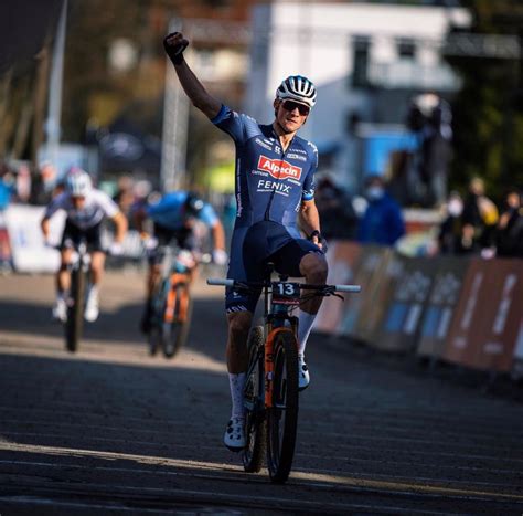 mathieu van der poel strava